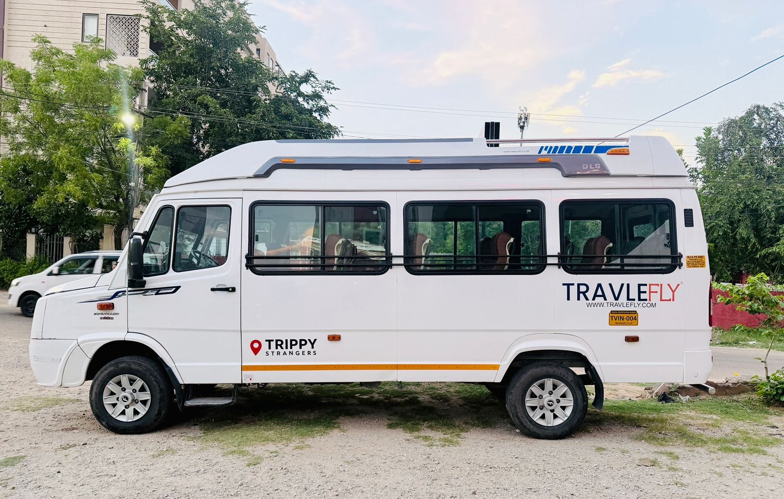 20 Seater Tempo Traveller Jaipur